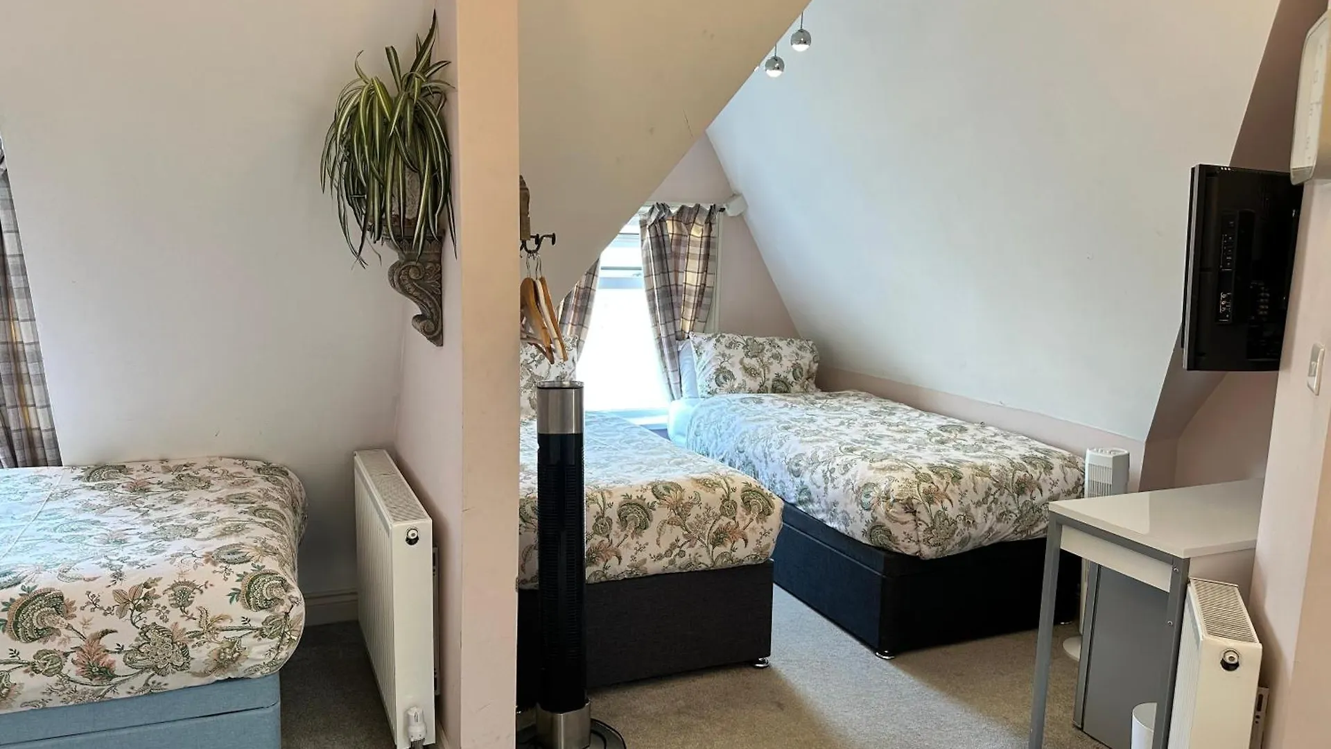 The Boho - 4 Min Walk To Beach & Town Bornemouth Hotel